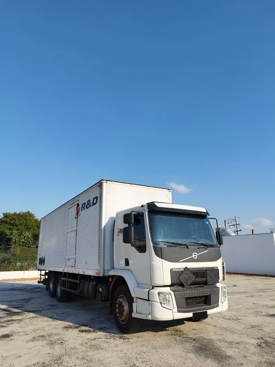 Volvo VM 270 – 2021 | Manual | 441.730 km